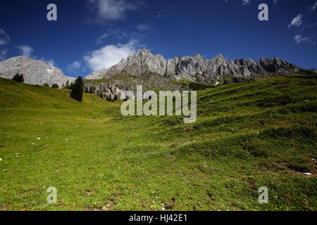Alpi, massiccio, montagna, blu, bella, beauteously, Nizza, montagne, lucentezza, Foto Stock