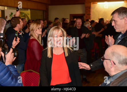 Clonoe, Irlanda. 25 gennaio, 2017. Nuovo Sinn Fein Leader Michelle O'Neill homecoming evento in Clonoe. Credito: Mark inverno/Alamy Live News Foto Stock