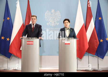 Varsavia, Polonia. 26 gen, 2017. Il Primer Beata Szydlo detenute joint press briefing con il lettone Primo Ministro Maris Kucinskis. Credito: Jake Ratz/Alamy Live News Foto Stock