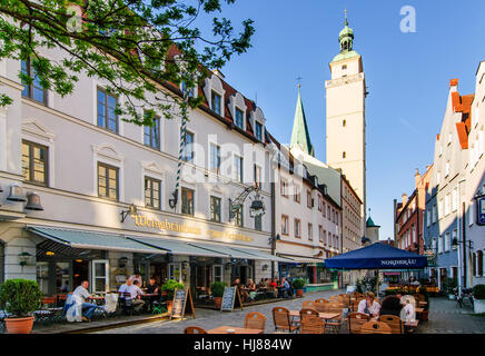 Ingolstadt: città vecchia; Dollstraße con una vista del municipio della Città Vecchia, Oberbayern, Alta Baviera, Baviera, Baviera, Germania Foto Stock