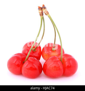 Raro ciliege rosse isolato su sfondo bianco Foto Stock