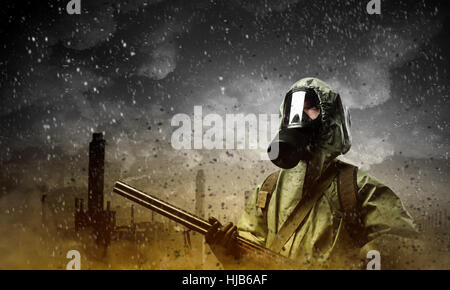Immagine di Stalker con la pistola. Ecologia catastrofe Foto Stock