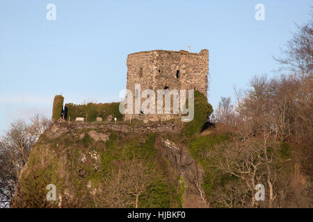 Città di Oban, Scozia. Vista pittoresca di Dunollie rovine del castello si trova nella periferia di Oban. Foto Stock