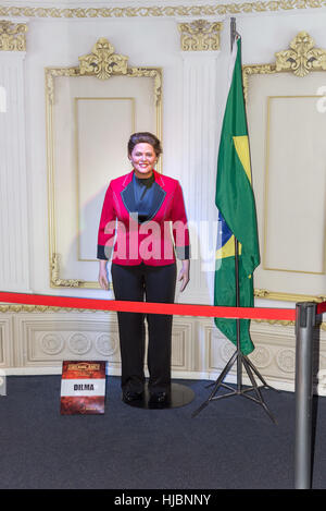 Foz do Iguazu, Brasile - 10 luglio 2016: Dilma Roussef cera figura al museo delle cere in Foz do Iguacu, Brasile Foto Stock