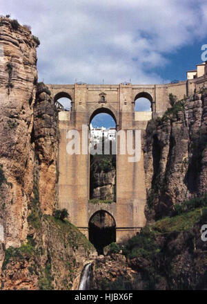 Il ponte a Ronda Foto Stock