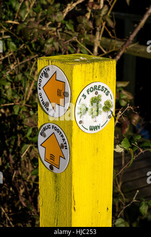 Tre foreste modo sentiero segno, Nazeing, Essex, Inghilterra Foto Stock
