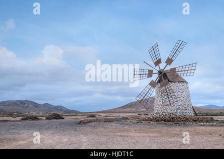 Il mulino a vento, Tefia, Fuerteventura, Isole Canarie, Spagna Foto Stock