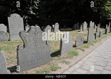 Lapidi nel re della cappella di massa di seppellimento di Boston, Massachusetts, Stati Uniti. Foto Stock