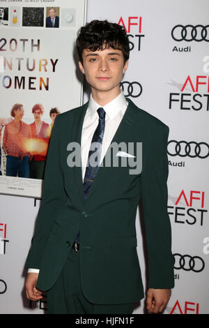 AFI Gala - 'xx secolo le donne" - Screening e omaggio a Annette Bening a Grauman's Chinese Theater - Arrivi con: Lucas Zumann Giada dove: Los Angeles, California, Stati Uniti quando: 17 Dic 2016 Credit: Nicky Nelson/WENN.com Foto Stock