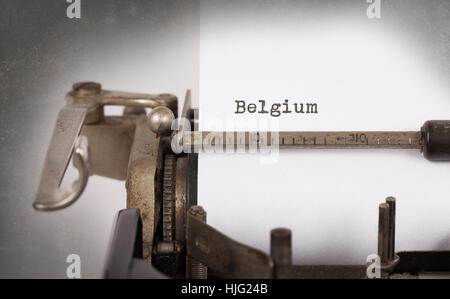 Iscrizione fatta da vinrage nastri inchiostratori per macchine da scrivere, Paese Belgio Foto Stock