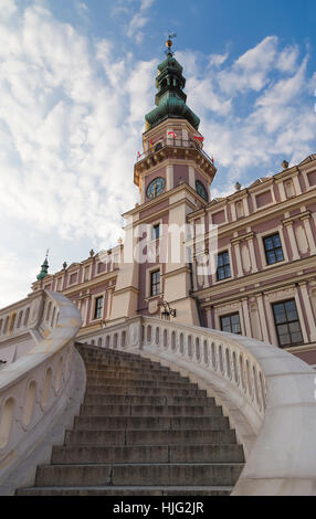 Scale prima il vecchio municipio. Zamosc. Polonia Foto Stock