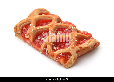Pezzo di torta di frutti di bosco isolato su bianco Foto Stock