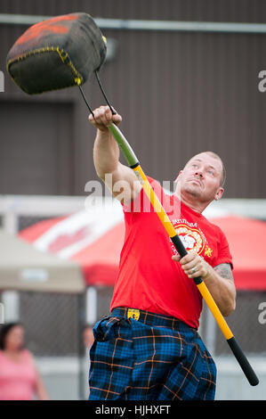 Manitoba associazione dei Celtic sport organizzati scozzese giochi pesanti durante il festival Folklorama Foto Stock