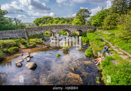 Gran Bretagna, Sud Ovest Inghilterra, Devon, Parco Nazionale di Dartmoor, Postbridge, Est Dart River Foto Stock