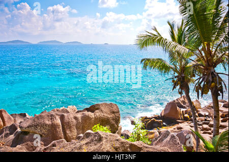 Spiaggia delle Seychelles, isola di La Digue, Spiaggia di Anse Patates Foto Stock