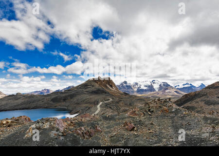 Il Perù, Ande Cordillera Blanca, Parco Nazionale del Huascaran, Nevado Mururaju, ghiacciaio Pastoruri lago Foto Stock