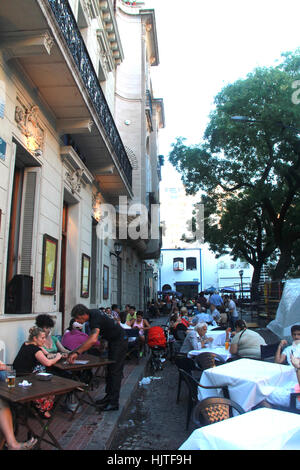 Intorno alla Plaza Dorrego, San Telmo, Buenos Aires, Argentina. Foto Stock