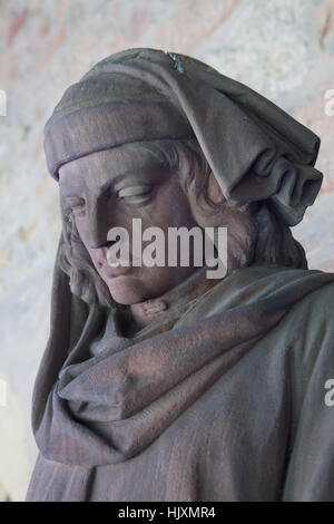 Monumento al rinascimento tedesco incisore e pittore di Martin Schongauer (1858-1863) da scultore francese Frederic Auguste Bartholdi sul display al Musee d'Unterlinden (museo Unterlinden) di Colmar, Alsazia, Francia. Foto Stock