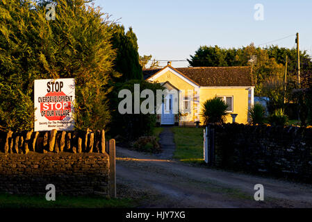 Bungalow in Assegnazioni Charterville, Minster Lovell, Oxfordshire, England Regno Unito Foto Stock