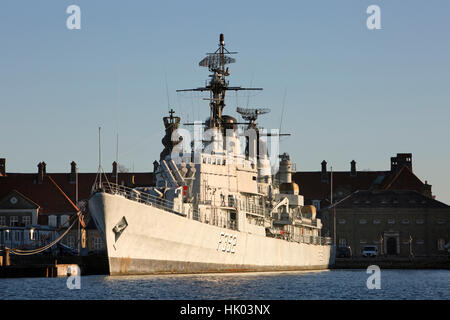 Danimarca, Copenaghen, Porto, HDMS Peder Skram, ex Royal Danish Navy Frigate, ora museo Foto Stock