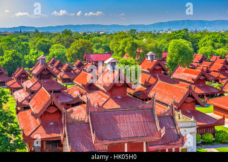 Mandalay, Myanmar edifici sul palazzo reale motivazione. Foto Stock