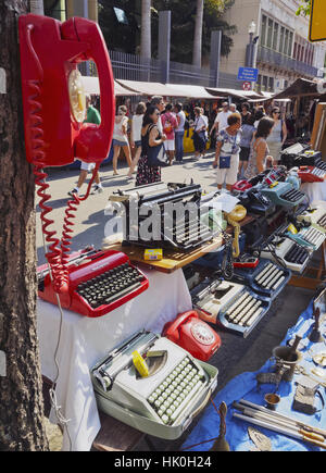 Artigianato mensile e il Mercato delle pulci sulla Rua do Lavradio, Lapa, Rio de Janeiro, Brasile, Sud America Foto Stock