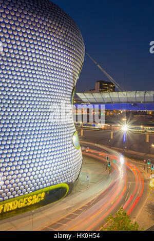 Bullring e Selfridges al crepuscolo, Birmingham, West Midlands, England, Regno Unito Foto Stock