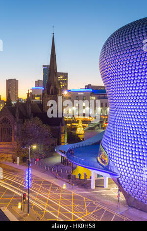 Bullring e Selfridges al crepuscolo, Birmingham, West Midlands, England, Regno Unito Foto Stock