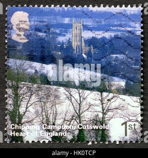 Gran Bretagna - circa 2006: un usato francobollo DAL REGNO UNITO, raffigurante una immagine panoramica di Chipping Campden in Cotswolds. Foto Stock