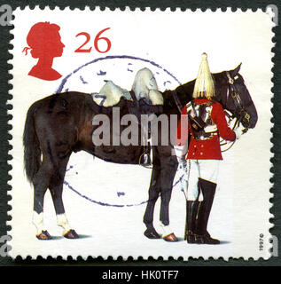 Gran Bretagna - circa 1997: un usato francobollo DAL REGNO UNITO, celebrando i cavalli che servono la monarchia, circa 1997. Foto Stock