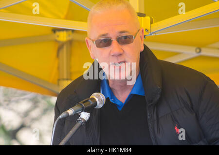 Hull, Regno Unito. 4 febbraio 2017. anti sun dimostrazione in hull, uk credit: Matteo appleyard/alamy live news Foto Stock