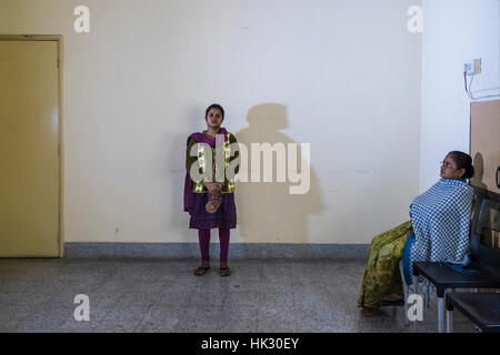 India, Calcutta, donne vittime attacco acido, ritratto Foto Stock