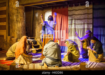 Williamstown, Kentucky - l'arca incontro, un full-sized modello dell'Arca di Noè costruita dai fondamentalisti gruppo cristiano, risposte nella Genesi. Foto Stock