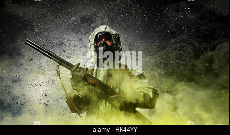 Immagine di Stalker con la pistola. Ecologia catastrofe Foto Stock