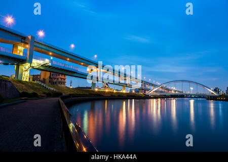 Ponte Toyoshima,Sumida River, Tokyo, Giappone Foto Stock