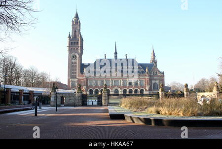 Vredespaleis/ Palazzo della Pace e del diritto internazionale edificio amministrativo, l'Aia, Paesi Bassi. Onu Corte internazionale di giustizia Foto Stock