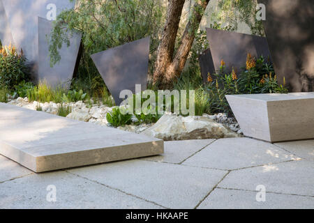 Il Giardino del Telegrafo, Chelsea Flower Show 2016 Londra Regno Unito - Progettista: Andy Storione Foto Stock