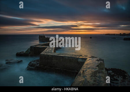 A zig-zag pier a St Monans, Scozia Foto Stock