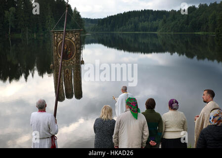 Prima cerimonia di trasfigurazione giorno di Seto persone, Obinitsa, Estonia Foto Stock