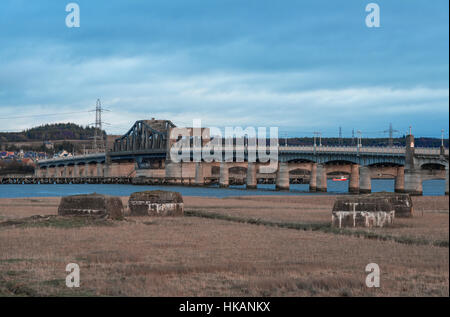 Kincardine swing ponte sul Firth of Forth, guardando a nord di Fife, Scozia,UK, Foto Stock