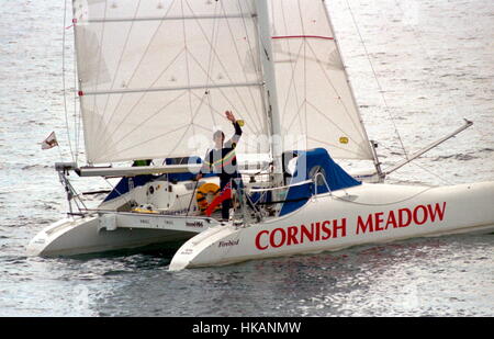 AJAXNETPHOTO. 5Giugno, 1988. PLYMOUTH in Inghilterra. - 1988 CARLSBERG STAR a mano singola gara transatlantica - OSTAR 1988 Inizio - CORNISH PRATO; SKIPPER, Peter Goss (GBR). Posti 2ND IN CLASSE, 35esimo assoluto. Foto :AJAX NEWS FOTO REF:2880506 10 Foto Stock