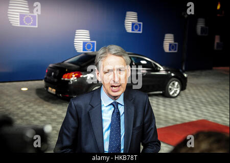 Bruxelles, BXL, Belgio. 27 gennaio, 2017. Cancelliere dello scacchiere britannico Philip Hammond parla alla stampa prima di iniziare un Fnance europeo i Ministri ECOFIN Bruxelles in Belgio su 27.01.2017 da Wiktor Dabkowski Credito: Wiktor Dabkowski/ZUMA filo/Alamy Live News Foto Stock