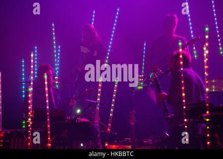 Londra, Regno Unito. 27 gennaio, 2017. Norwegian jazz sperimentale gruppo Jaga Jazzist performing live sul palco del Roundhouse di Londra. Credito: Roger Garfield/Alamy Live News Foto Stock