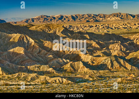 Carrizo Badlands visto da dimenticare in Anza Borrego Desert State Park, Deserto Sonoran, CALIFORNIA, STATI UNITI D'AMERICA Foto Stock