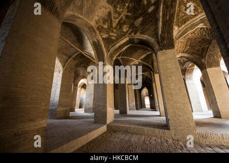 Hypostyle Hall della Masjed-e Jame (Moschea del Venerdì); Elazig, Turchia Foto Stock