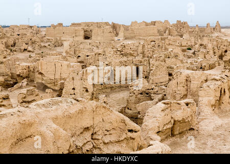 Rovine del vecchio avamposto militare di Jiaohe, Turpan, regione autonoma di Xinjiang, Cina. Foto Stock