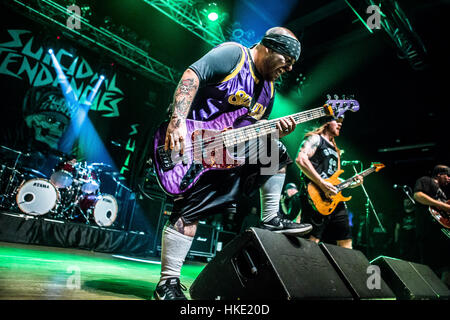 Trezzo sull'adda, Italia. 27 gennaio, 2017. Crossover trash band tendenze suicidarie suona dal vivo al Live Club di Trezzo sull'adda, Italia per la persistenza Tour 2017. Credito: Mairo Cinquetti/Pacific Press/Alamy Live News Foto Stock