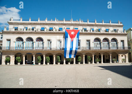 Facciata dell Hotel Santa Isabel, Plaza de Armas, l'Avana Vecchia Havana, Cuba Foto Stock