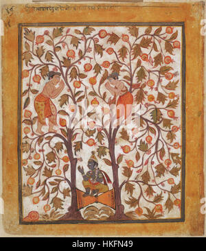 Il dipinto "Krishna divide il doppio albero Arjuna" raffigura la divinità indù Krishna che esegue un atto divino. In questa scena, Krishna divide un albero possente, mostrando la sua forza e il suo potere divino come parte della sua storia mitologica. Foto Stock