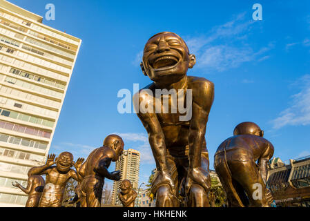 'A-maze-ing risate' installazione di scultura. Morton Park, Vancouver, BC, Canada Foto Stock